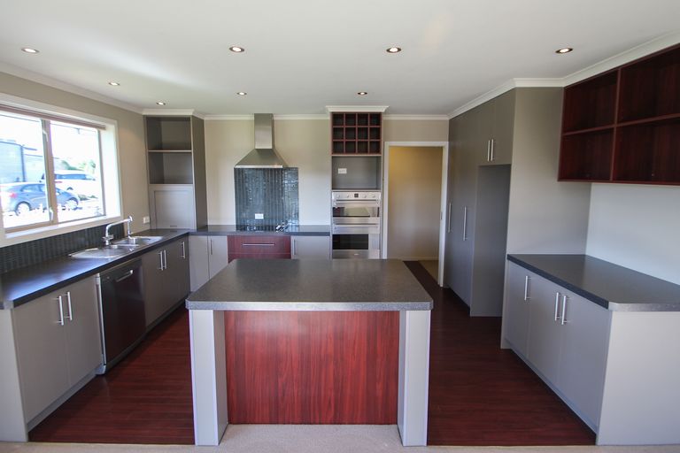 Photo of property in 48 Salisbury Crescent, Oamaru North, Oamaru, 9400