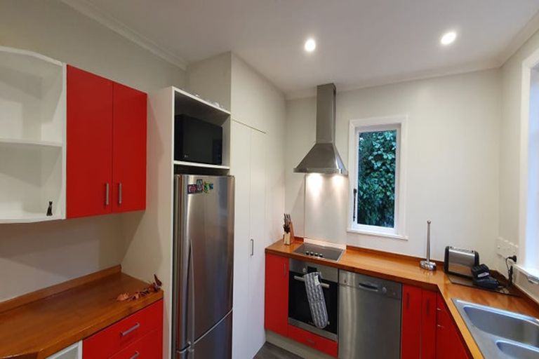 Photo of property in 70 Chamberlain Road, Karori, Wellington, 6012