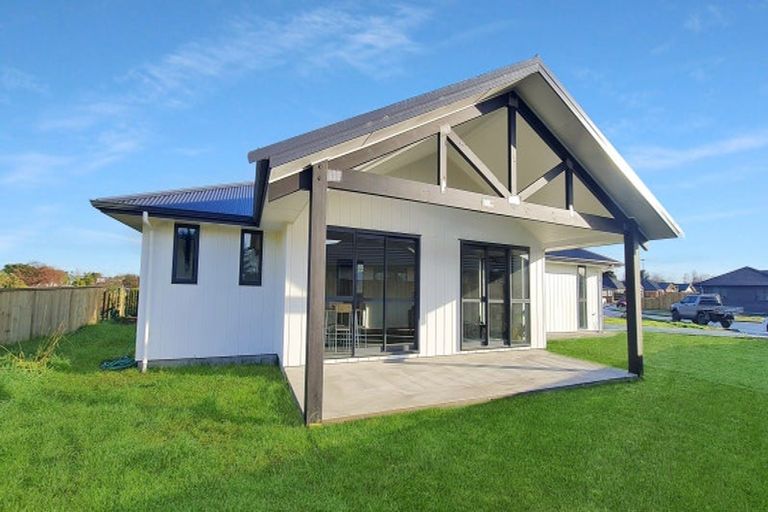 Photo of property in 30 Oldfield Lane, Marton, 4710