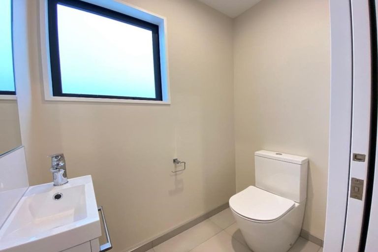 Photo of property in 87 Faringdon Boulevard, Rolleston, 7615