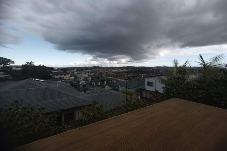 Photo of property in 1004a East Coast Road, Northcross, Auckland, 0630