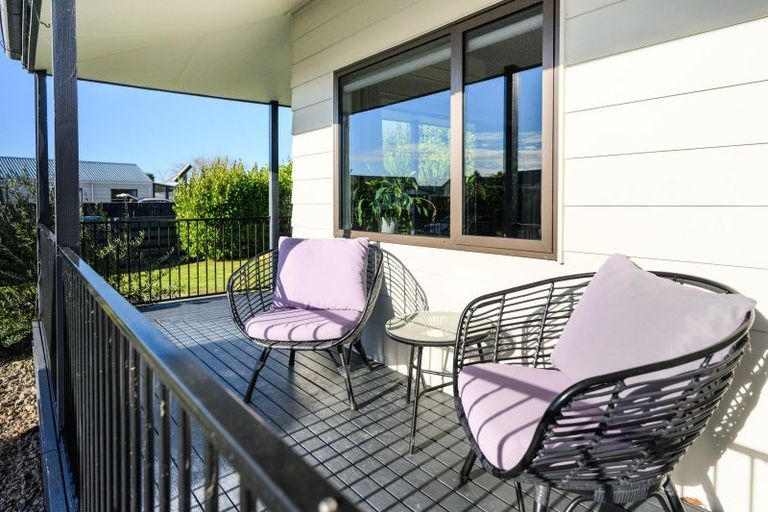 Photo of property in 6 Willowstream Grove, Cloverlea, Palmerston North, 4412