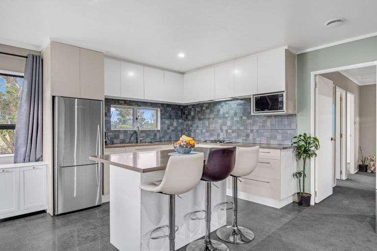 Photo of property in 2/33 Seaward Place, Wattle Downs, Auckland, 2103