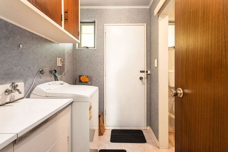 Photo of property in 427 Memorial Avenue, Burnside, Christchurch, 8053