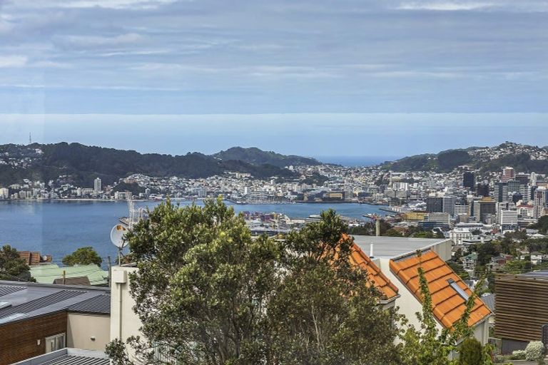 Photo of property in 46a Waru Street, Khandallah, Wellington, 6035