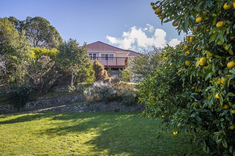 Photo of property in 14 Francis Road, Paraparaumu Beach, Paraparaumu, 5032