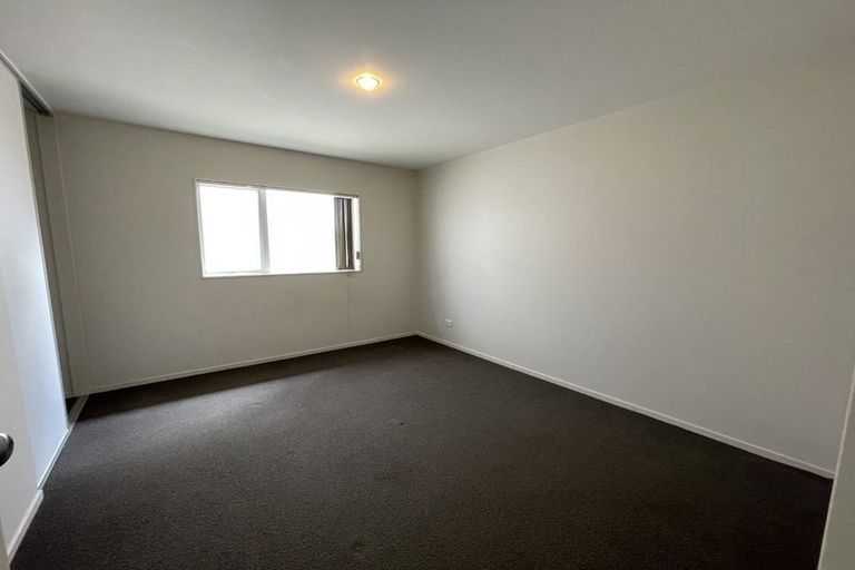 Photo of property in 4 Popokatea Drive, Takanini, 2112