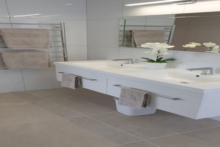 Photo of property in 77 Leeward Drive, Whitianga, 3510