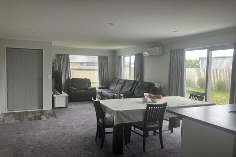 Photo of property in 40 Nicolau Avenue, Rolleston, 7615