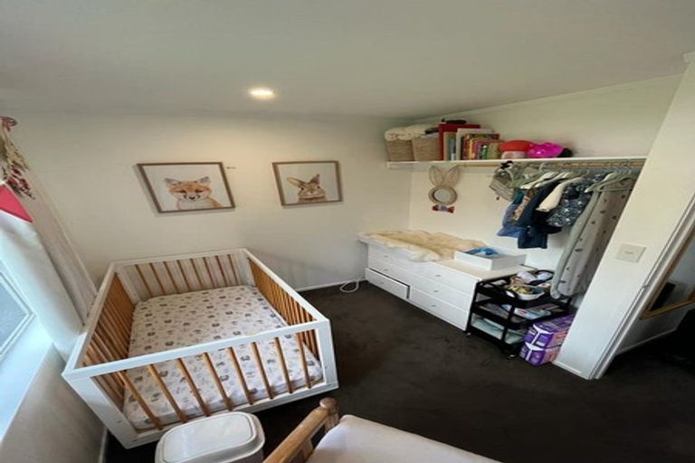 Photo of property in 25 Tawa Road, Te Atatu Peninsula, Auckland, 0610