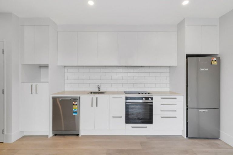 Photo of property in 204/165 Lake Road, Northcote, Auckland, 0627