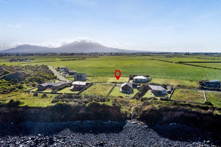 Photo of property in 289 Tai Road, Opunake, 4681