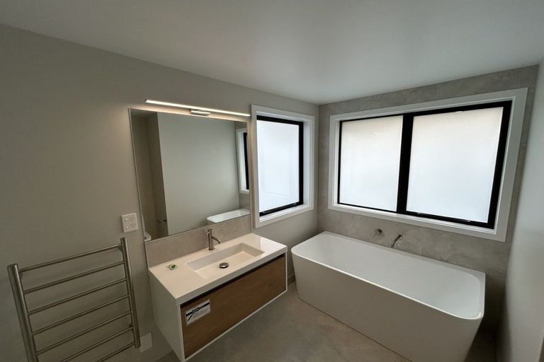 Photo of property in 9 Barque Crescent, Whitby, Porirua, 5024