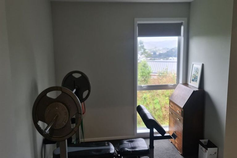 Photo of property in 16 Kopua Place, Whitby, Porirua, 5024