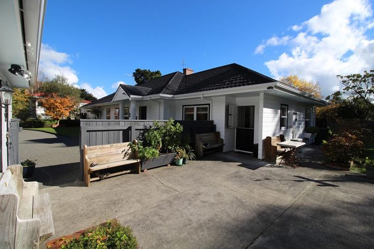 Photo of property in 8 Skerman Street, Marton, 4710