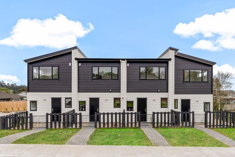Photo of property in 5/1 Kahikatea Place, Ranui, 0612