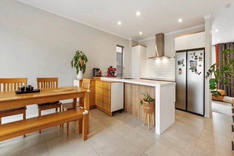 Photo of property in 10 Ringa Matau Road, Hobsonville, Auckland, 0616