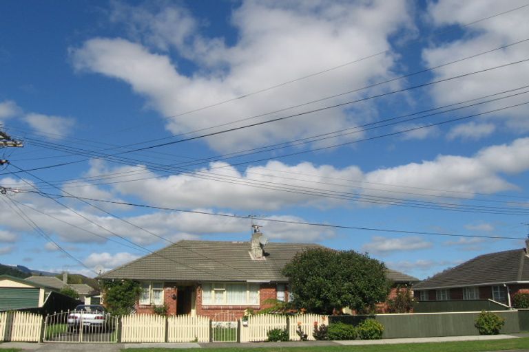 Photo of property in 16 Hazel Street, Ebdentown, Upper Hutt, 5018