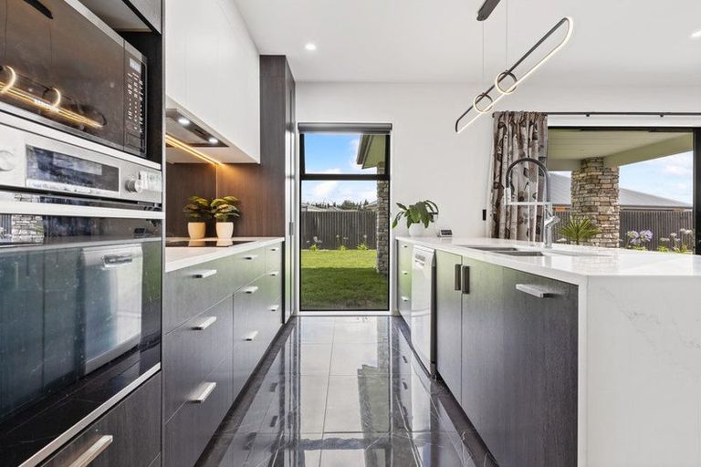 Photo of property in 10 Goodland Place, Rolleston, 7614