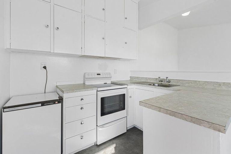 Photo of property in 20 Portland Drive, Mangorei, New Plymouth, 4312