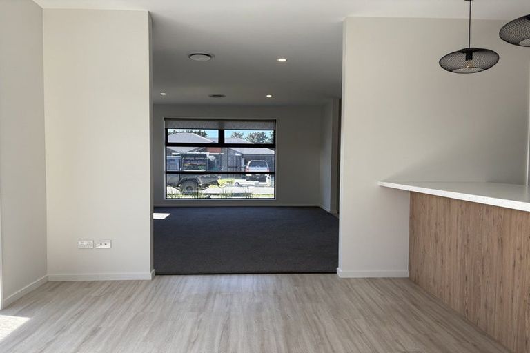 Photo of property in 5 Wykes Place, Amberley, 7410