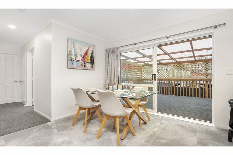 Photo of property in 72a Henwood Road, Mangere East, Auckland, 2024