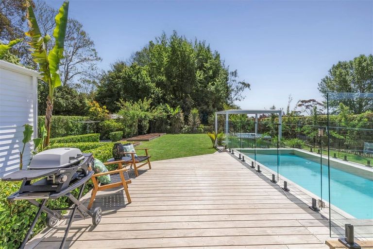 Photo of property in 1 Lansdowne Street, Clifton, Takaka, 7183