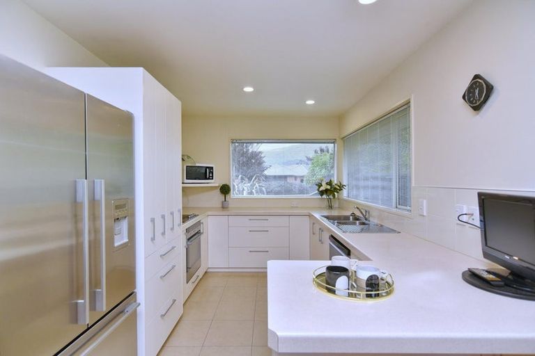 Photo of property in 66 Mauger Drive, Heathcote Valley, Christchurch, 8022