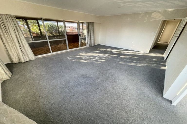 Photo of property in 8 Tacoma Drive, Totara Park, Upper Hutt, 5018