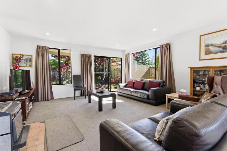 Photo of property in 31 Simons Street, Twizel, 7901
