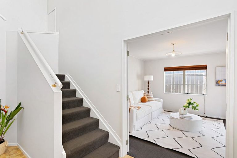 Photo of property in 1/8 Alicia Road, Somerville, Auckland, 2014
