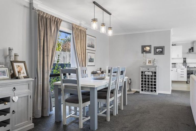 Photo of property in 26 Melford Close, Rangiora, 7400