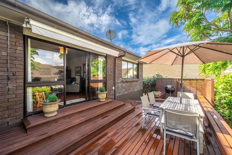 Photo of property in 2/47 Aberfeldy Avenue, Highland Park, Auckland, 2010