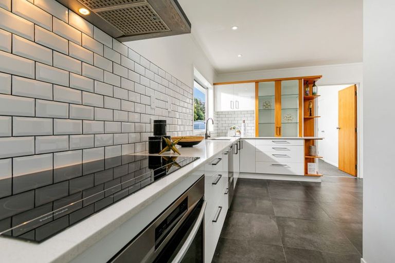 Photo of property in 101 Old Railway Road, Kumeu, 0892