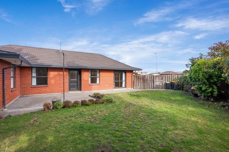 Photo of property in 11 Fiona Place, Hei Hei, Christchurch, 8042