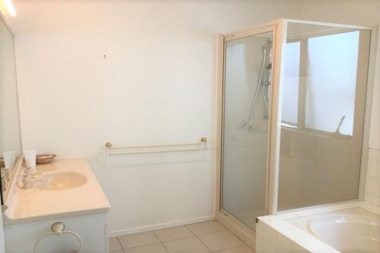 Photo of property in 128a Vale Street, Otumoetai, Tauranga, 3110