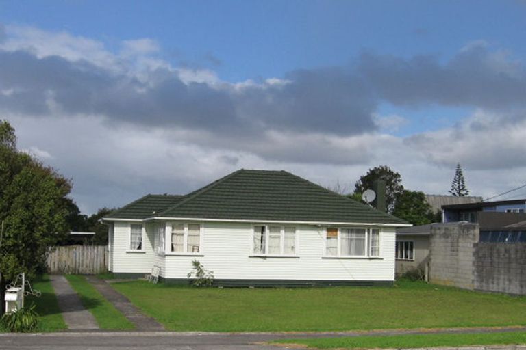 Photo of property in 88 Matipo Road, Te Atatu Peninsula, Auckland, 0610