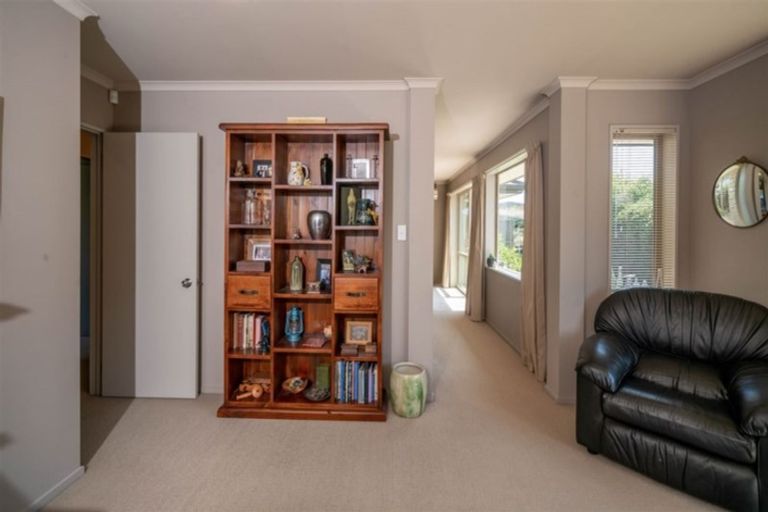 Photo of property in 35 Rolleston Drive, Rolleston, 7614