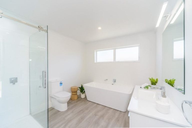 Photo of property in 19 Chelwood Street, Takaro, Palmerston North, 4412
