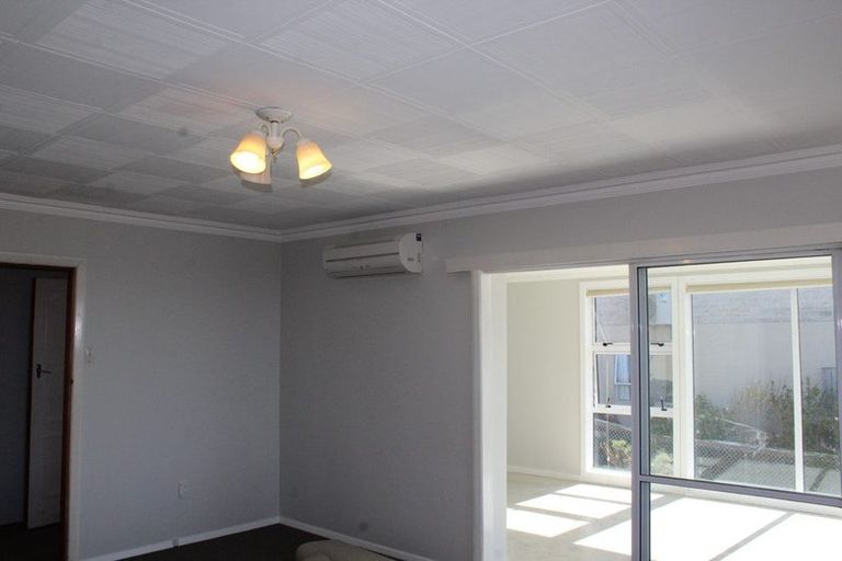 Photo of property in 61 Isadore Road, Saint Clair, Dunedin, 9012