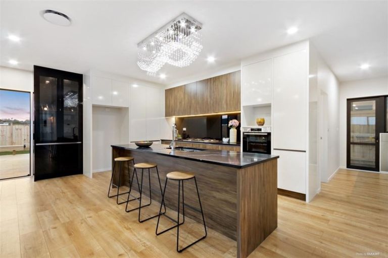 Photo of property in 11 Golden Avenue, Flat Bush, Auckland, 2019