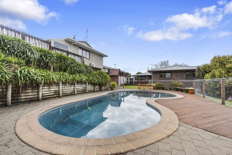 Photo of property in 203 Taylor Avenue, Te Awamutu, 3800