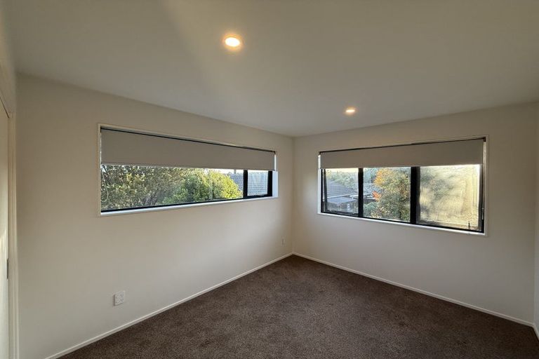 Photo of property in 51c West Harbour Drive, West Harbour, Auckland, 0618