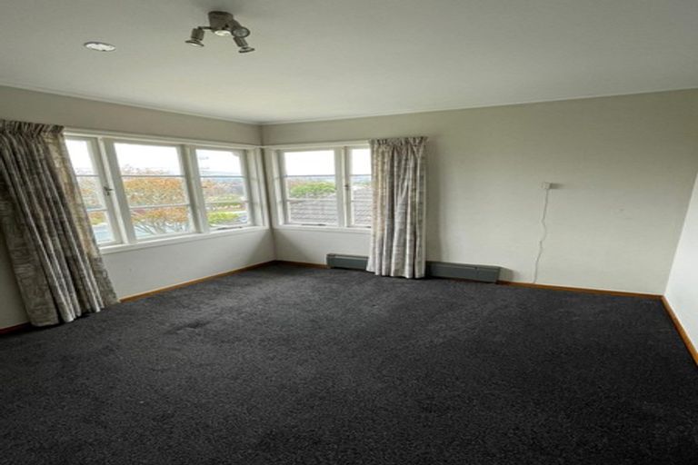 Photo of property in 51 Strid Road, Te Atatu South, Auckland, 0610