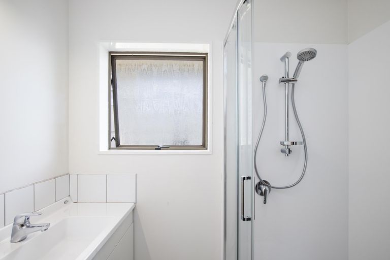 Photo of property in 71b Queen Street, Pukekohe, 2120