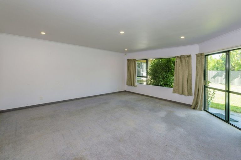 Photo of property in 22 Easton Way, Levin, 5510