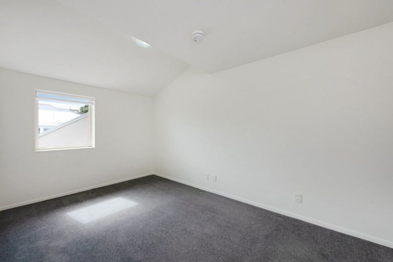 Photo of property in Luxford Villas, 304/72u Herald Street, Berhampore, Wellington, 6023