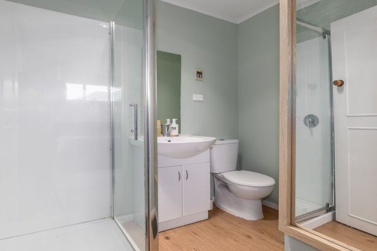 Photo of property in 13 Bowen Street, Levin, 5510