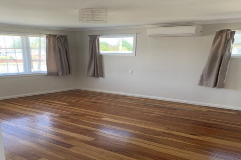 Photo of property in 18 Gordon Place, Levin, 5510