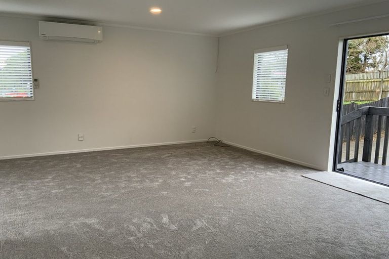 Photo of property in 49a Clayburn Road, Glen Eden, Auckland, 0602